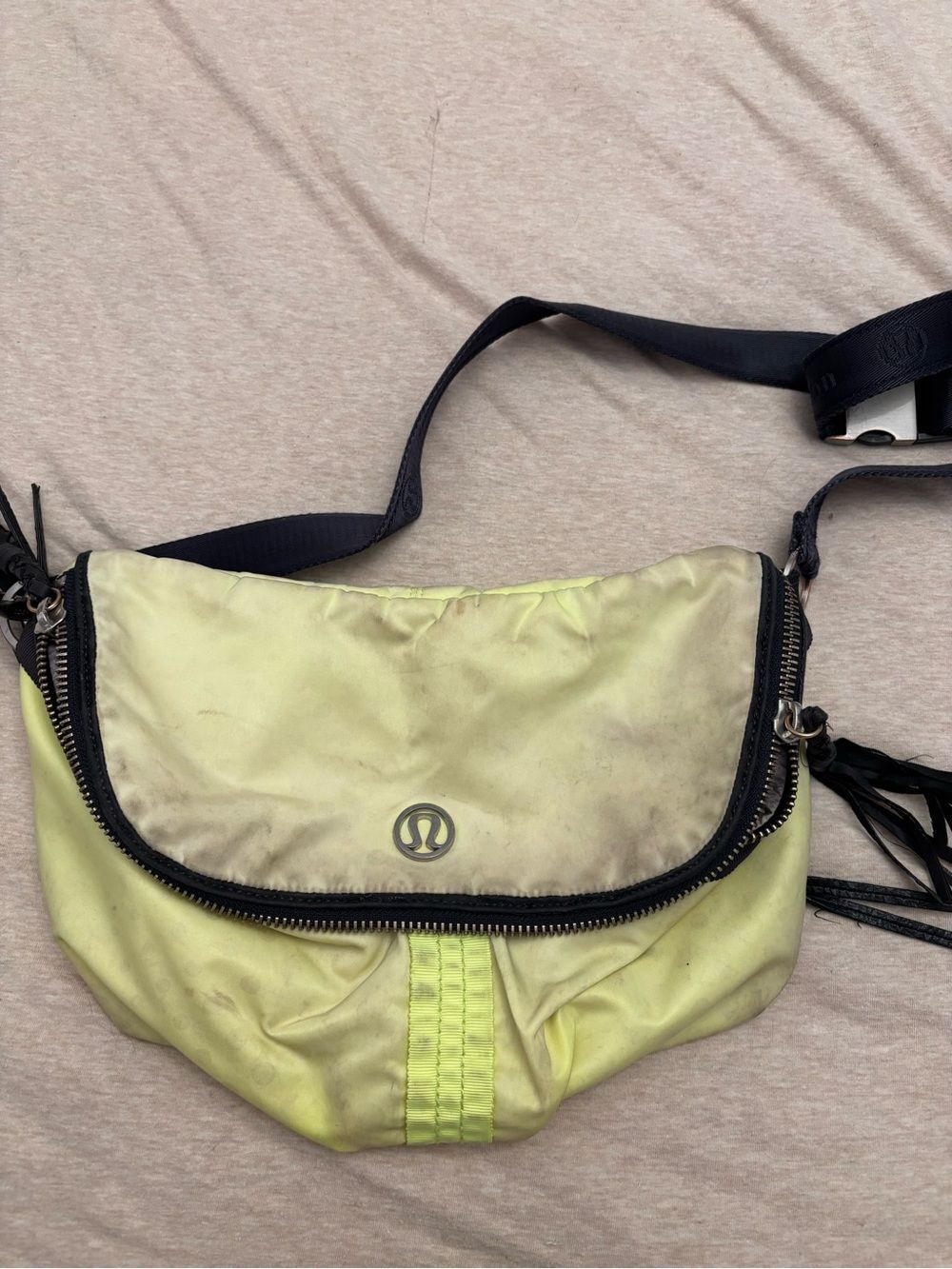 Lululemon Crossbody Belt Bag Fanny Pack Neon Yellow Well Loved